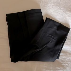 NWOT size 2 full length lulus